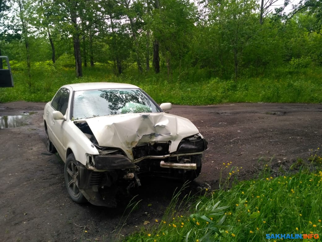 Сахалинцы нашли разбитую Toyota Cresta в Анивском районе. Сахалин.Инфо