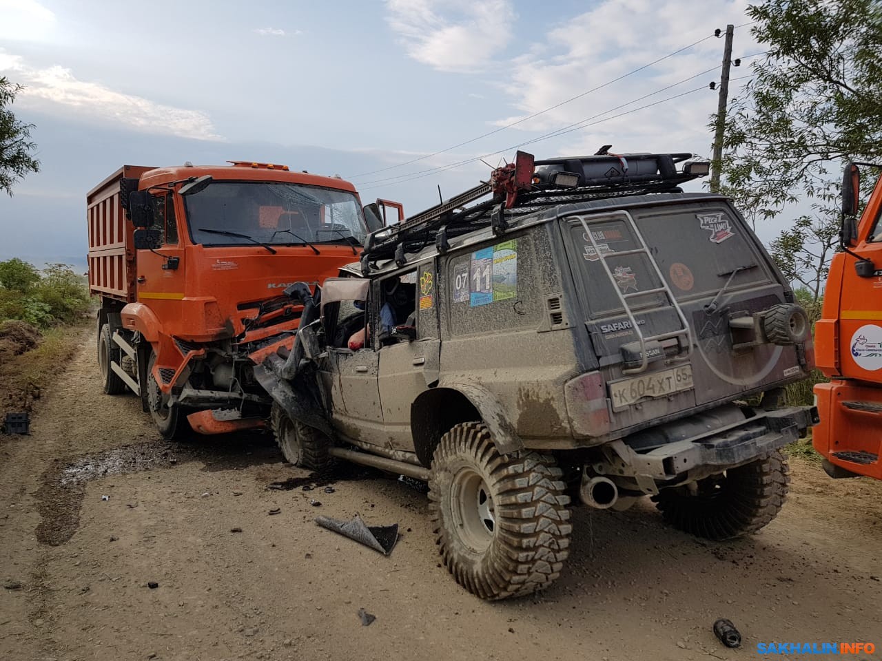 При столкновении КамАЗа с Nissan Safari на юге Сахалина пострадали  несколько человек. Сахалин.Инфо