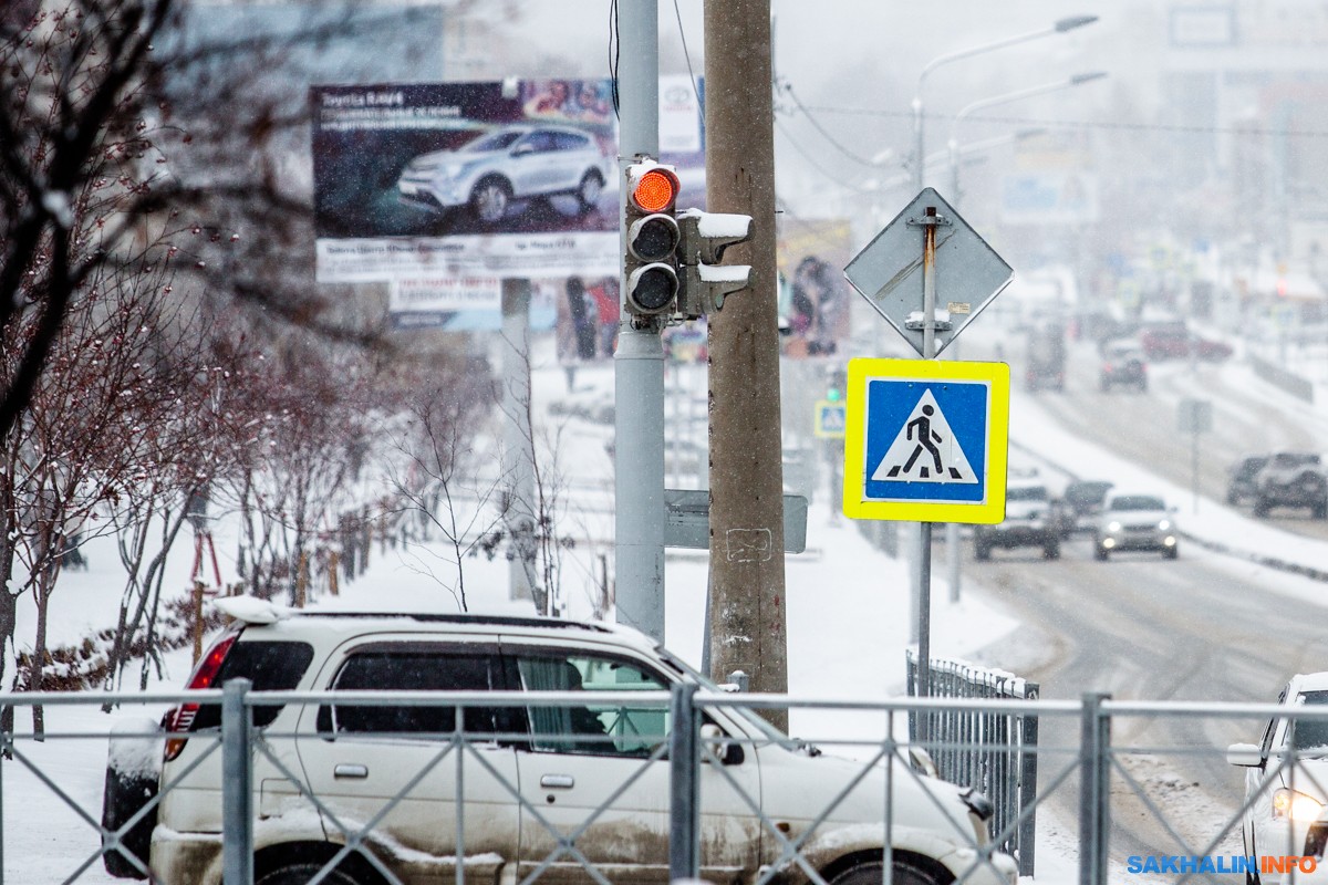 Адаптация светофора. Сахалин.Инфо