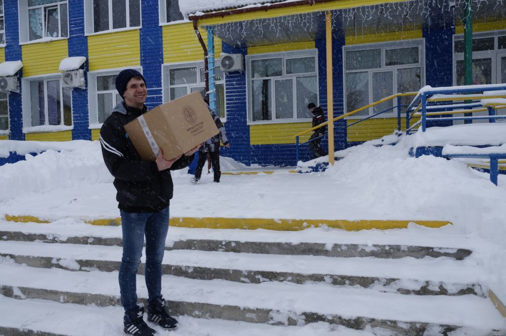 Погода в кировском сахалинская область. Тымовский дом интернат. Сахалин село Кировское детдом персонал. Правда детский дом Сахалинская область.