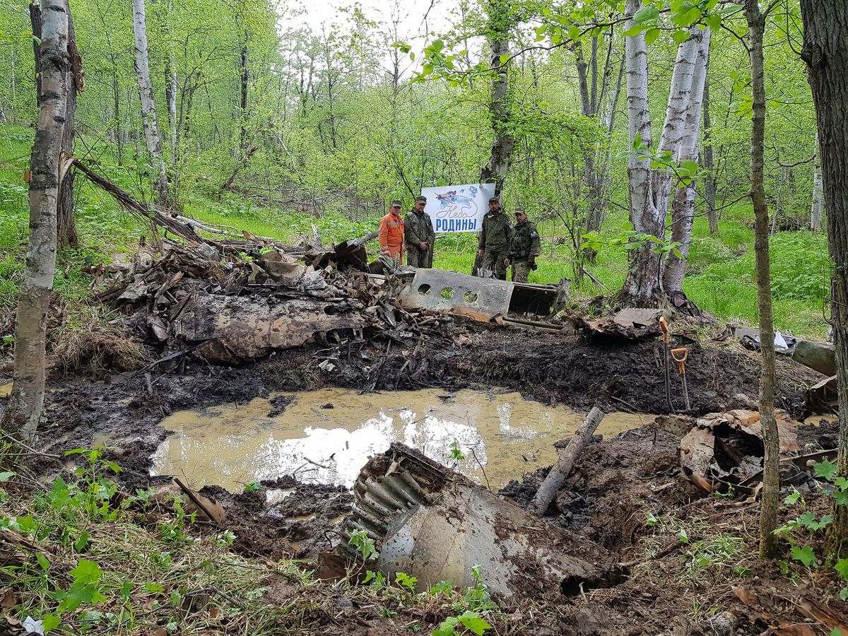 Поисковики установили причину гибели и имена экипажа одного из самолетов  Ту-2, разбившихся в Тымовском районе. Сахалин.Инфо