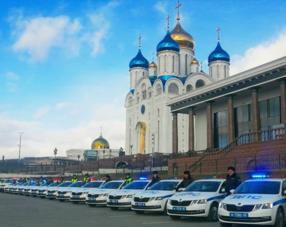 Сотрудники ГИБДД будут защищать сахалинцев на новых авто и с божьей  помощью. Сахалин.Инфо