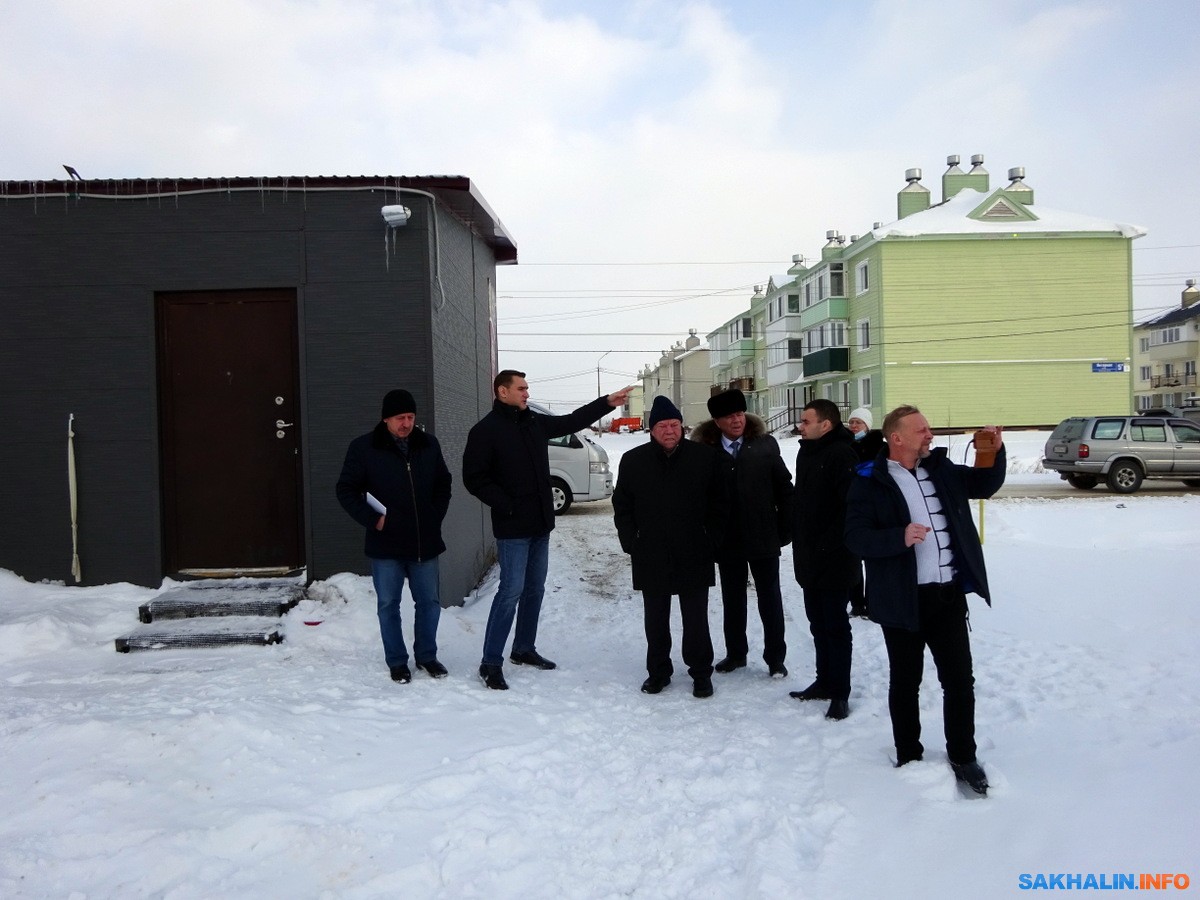 Новотроицкому нужен центр притяжения и асфальт на улице Янтарной.  Сахалин.Инфо