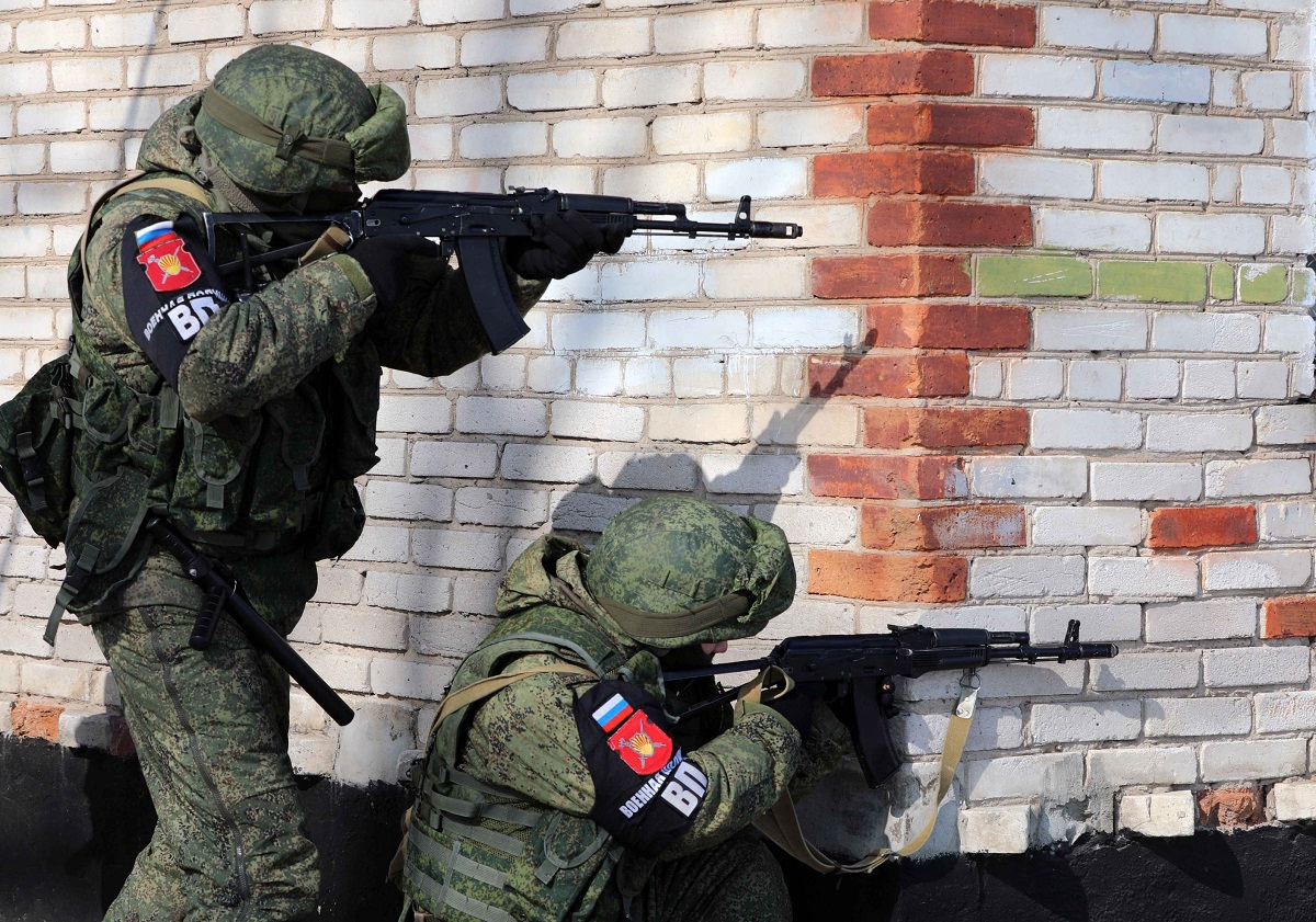 Военные полицейские Южно-Сахалинска готовятся к конкурсу АРМИ-2022.  Сахалин.Инфо