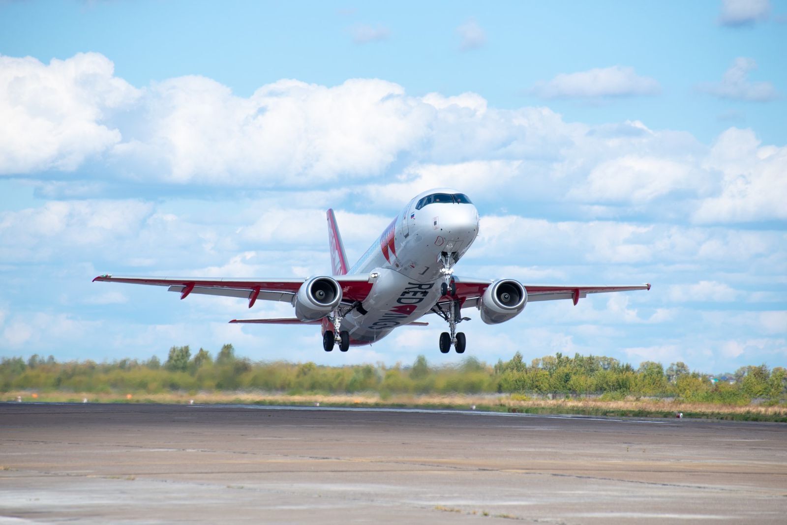 Red Wings запустит рейсы из Южно-Сахалинска в Хабаровск и Владивосток.  Сахалин.Инфо