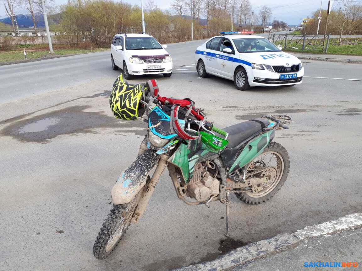 В Дальнем мотоцикл и легковой автомобиль не поделили дорогу. Сахалин.Инфо