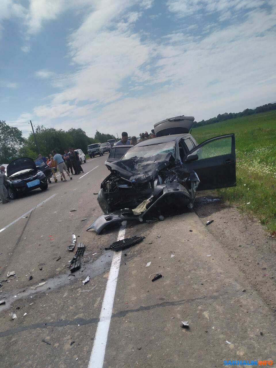 В жестком ДТП у Кировского пострадали трое сахалинцев и девочка.  Сахалин.Инфо