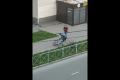 Драку велосипедиста и пешехода снял на видео южносахалинец