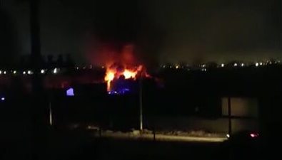 В Южно-Сахалинске в автобоксе вспыхнул пожар