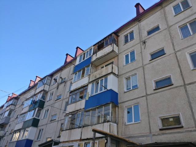 Фото derevo-balkon-sakh